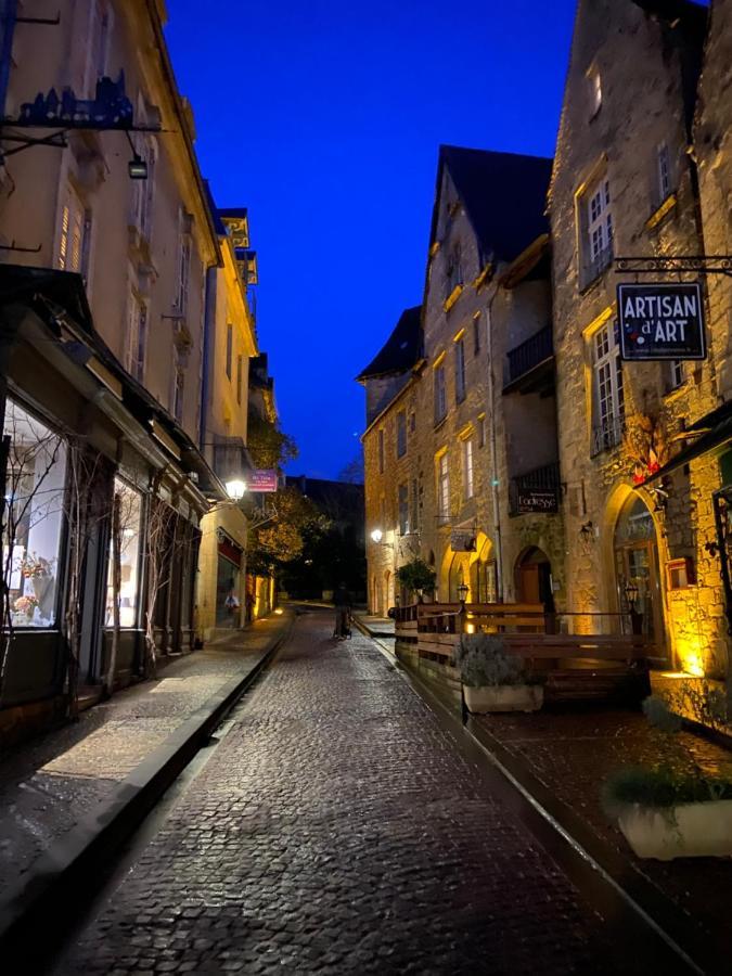 Gite Le Velo Rouge - Airco & Parking Apartman Sarlat-la-Canéda Kültér fotó